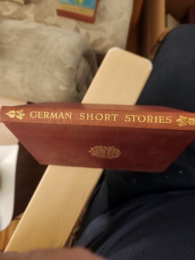 Dents Treasury Of German Literary. Short Stories By Modern  German Authors. Selected & Edited By Dr P. Vrijdaghs And Walter Ripman. Beautiful 1945 Hardback Edition In Good Condition.