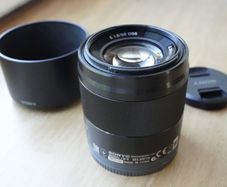 Sony E 50mm f1.8 OSS lens