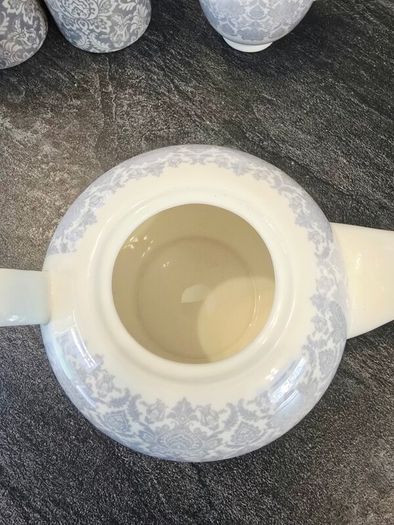 Tea Set "Free to take away"