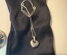 silver chain & love heart pendent