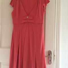 Karen Millen dress coral peach with cap sleeves - size 12, knee length