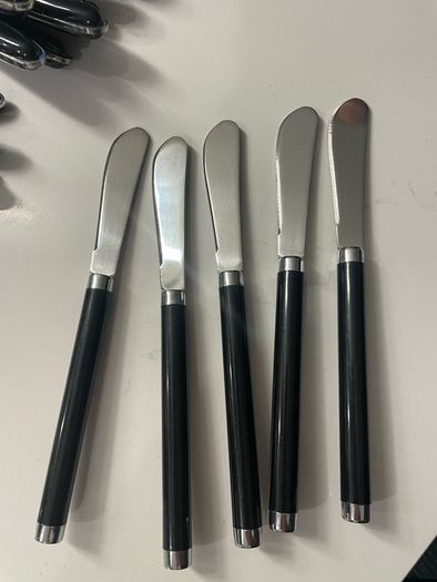Vintage-style Napoli 18/8 stainless steel cutlery set