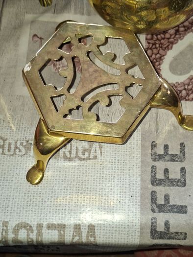 Vintage Etched Brass Tea Kettle with Footed Trivet Stand Postage Available or Collection,