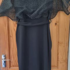 Black Boohoo dress