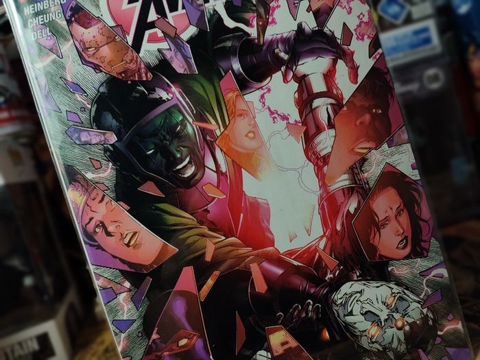 Young Avengers ! Issue #5 ! HOT COPY ! First Printing ! 2005 ! by Marvel !