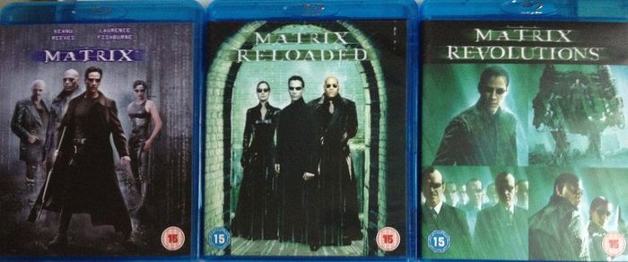 The Matrix Trilogy Boxset (Keanu Reeves, Laurence Fishbourne & Carrie-Anne Moss, Hugo Weaving) [Blu-ray Movie]
