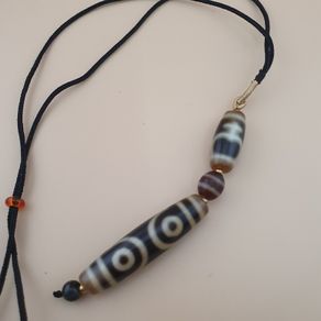 Vintage Himalayan Tibetan Treasure Vase & 3 Eyes Agate Dzi Pendant Necklace