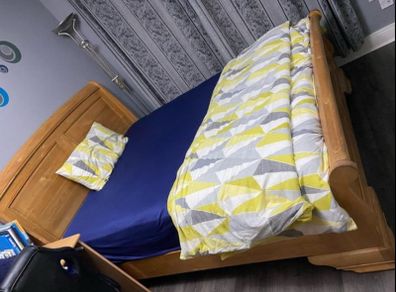 Oak Bed