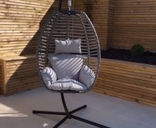 egg chair