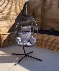 egg chair
