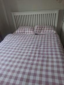 Bed ,4 foot 6 ,desk,Hollywood light ,chair