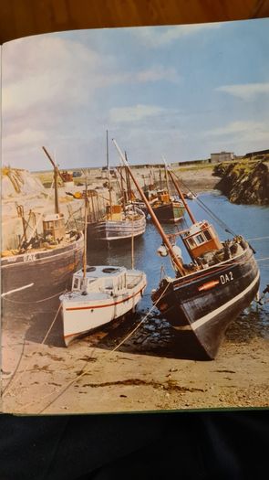 Ireland In Colour A Collection Of Forty Colour Photographs. With An Introduction Text & Notes On The Illustrations By W. R. Rodgers. 1963. Large Volume Hardback In Good Condition.