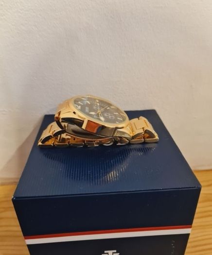 Izod mens watch