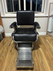 Barber chair