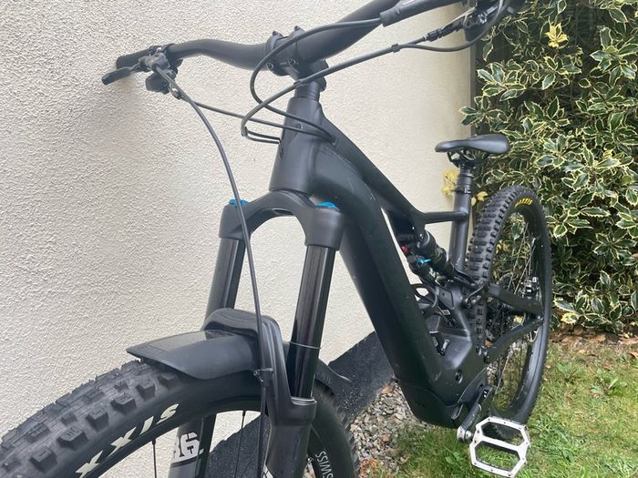 Specialized Turbo Levo Full Suspension Electric Mountain Bike