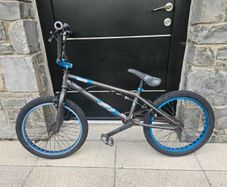 Freestyle BMX bike