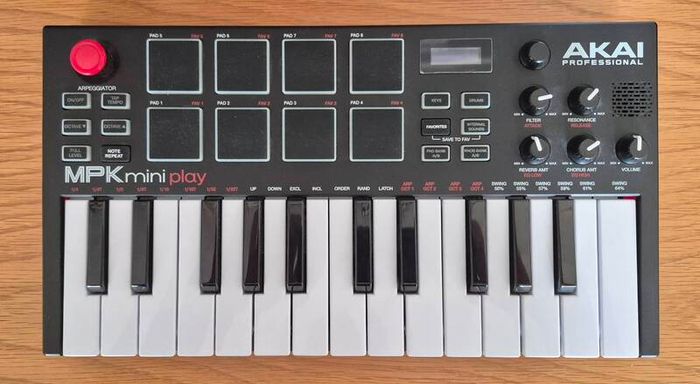 Akai Mini Play