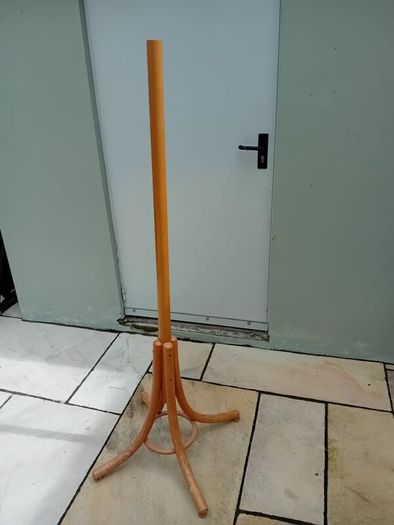 Wooden rotating coat stand