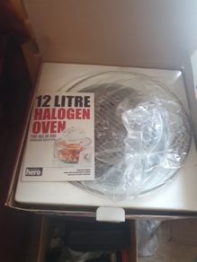 oven 12 litre halogen oven not used still  in box
