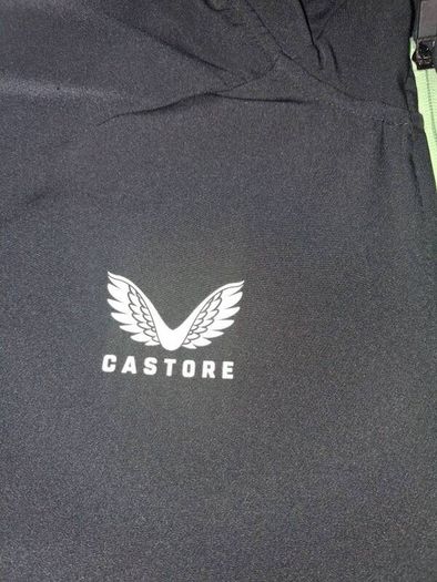 Brand New Castore Womens Ireland Presentation Jacket - Size - U.K.18 - Smaller Fit More A Size - U.K.16 - RRP - 75.00