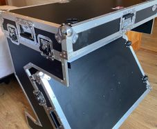 Flightcase dj workststion