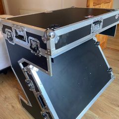 Flightcase dj workststion