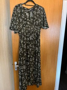 French Connection Dress . Size 8 . Great cond