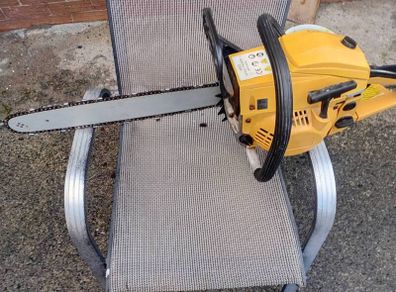 chainsaws