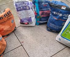 Tiling adhesive & repair filler
