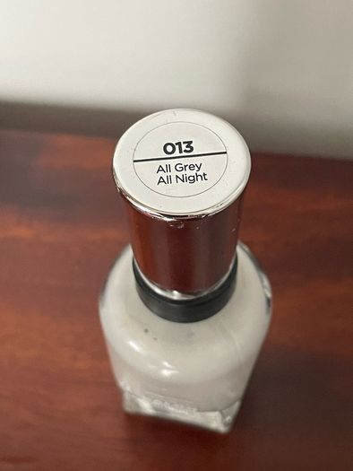 Sally Hansen Polish All Grey All Night - New