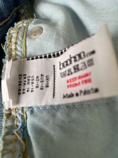 Boohoo jeans 5 pocket skinny stretch size 18 New
