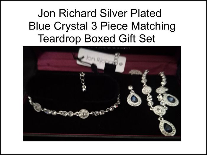 Jon Richard Silver Plater Blue Crystal 3 x Piece Matching Teardrop Boxed Gift Set. NIB