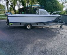16ft Boat + 20hp Yamaha Engine( NO TRAILER)