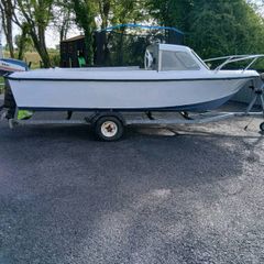 16ft Boat + 20hp Yamaha Engine( NO TRAILER)