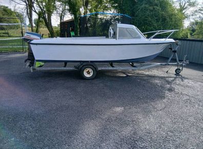 16ft Boat + 20hp Yamaha Engine( NO TRAILER)