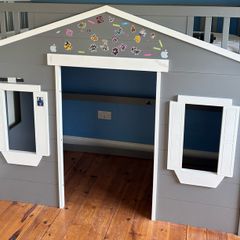 Childs single bunk bed with playhouse