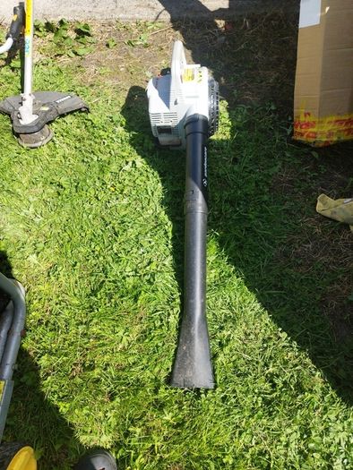 Leaf blower