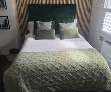Free Bed Double