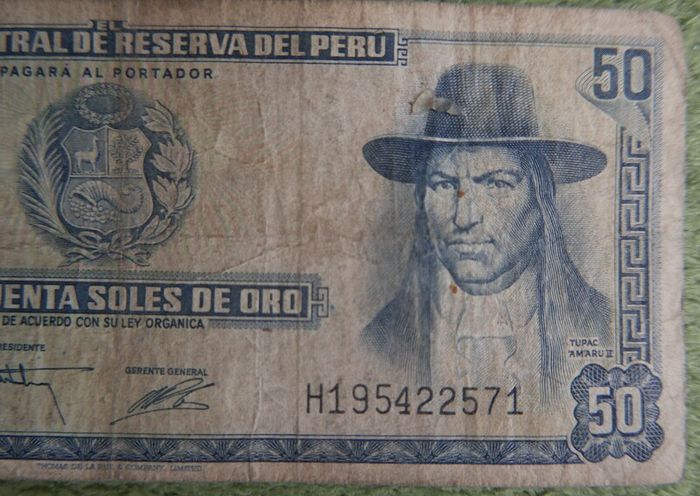 Variety of 10 Different Foreign Banknotes most of Peru