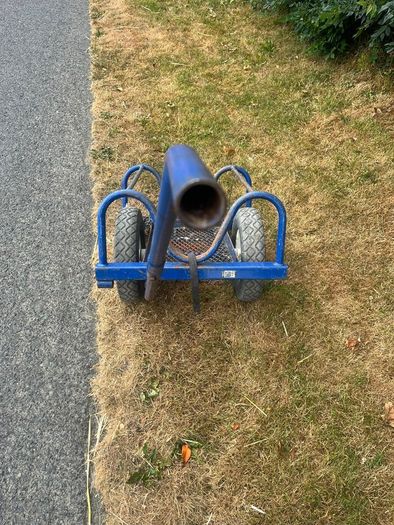 heavy-duty pipe and carpet trolley