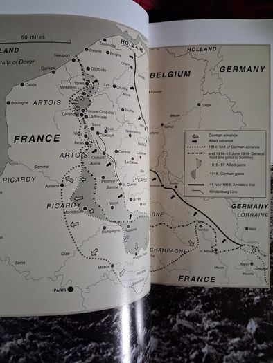 The First World War / An illustrated History /John Keegan / 1st.ed., / 2001