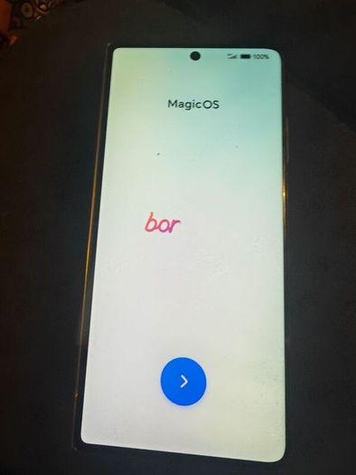 Honor Magic V2