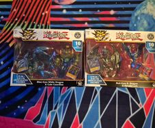 YU-GI-OH figures 3.75 " Blue- Eyes White Dragon And Gate Guardian Double Pack Red Eyes Black Dragon + Harpie