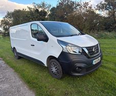 nissan nv300 - no vat - top spec
