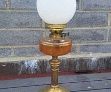 Victorin oil lamp