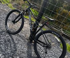 giant talon 4 (brand new)