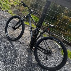giant talon 4 (brand new)