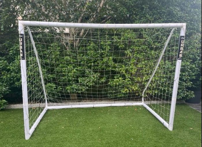 Football Goal Posts 8ft x 6ft  all weather UPVC