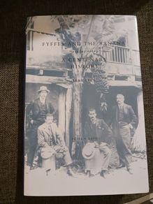 Fyffe & The Banana/ A Centenary  History/ 1888- 1988/ Peter N Davies/ 1990