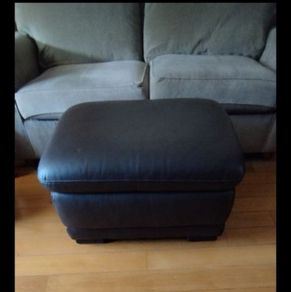 footstool pouffe
